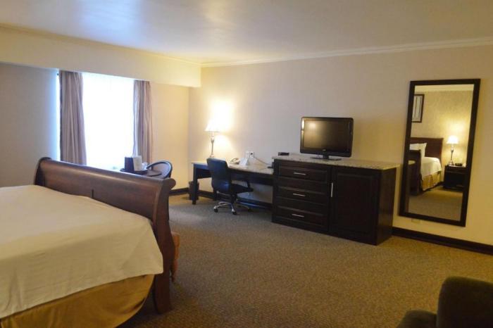 Best Western Plus Nuevo Laredo Inn & Suites الغرفة الصورة