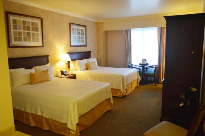 Best Western Plus Nuevo Laredo Inn & Suites الغرفة الصورة