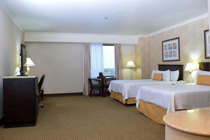 Best Western Plus Nuevo Laredo Inn & Suites الغرفة الصورة